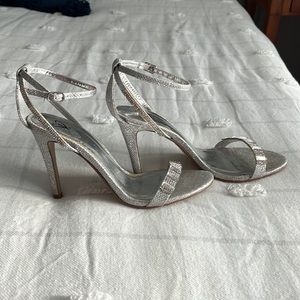 Special occasion 3 “ heals with rhinestone accents size 8